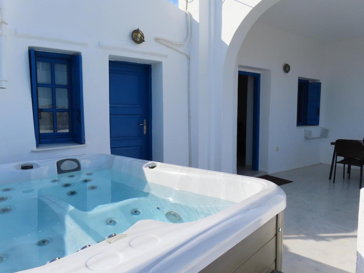 Villa Solasta #1 With Jacuzzi In Santorini Akrotírion Exterior foto