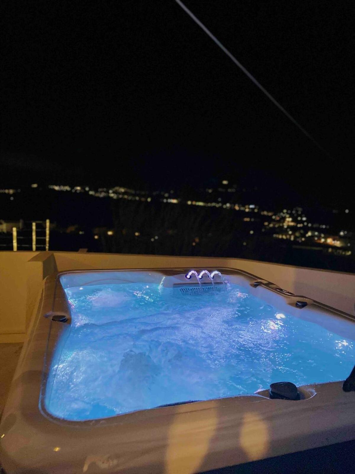 Villa Solasta #1 With Jacuzzi In Santorini Akrotírion Exterior foto